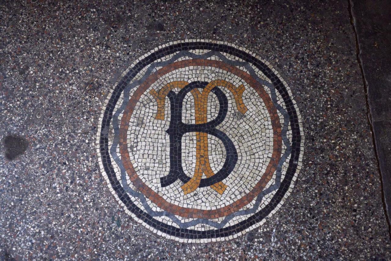 Beautiful Restored - Close To Metro - II Wenen Buitenkant foto